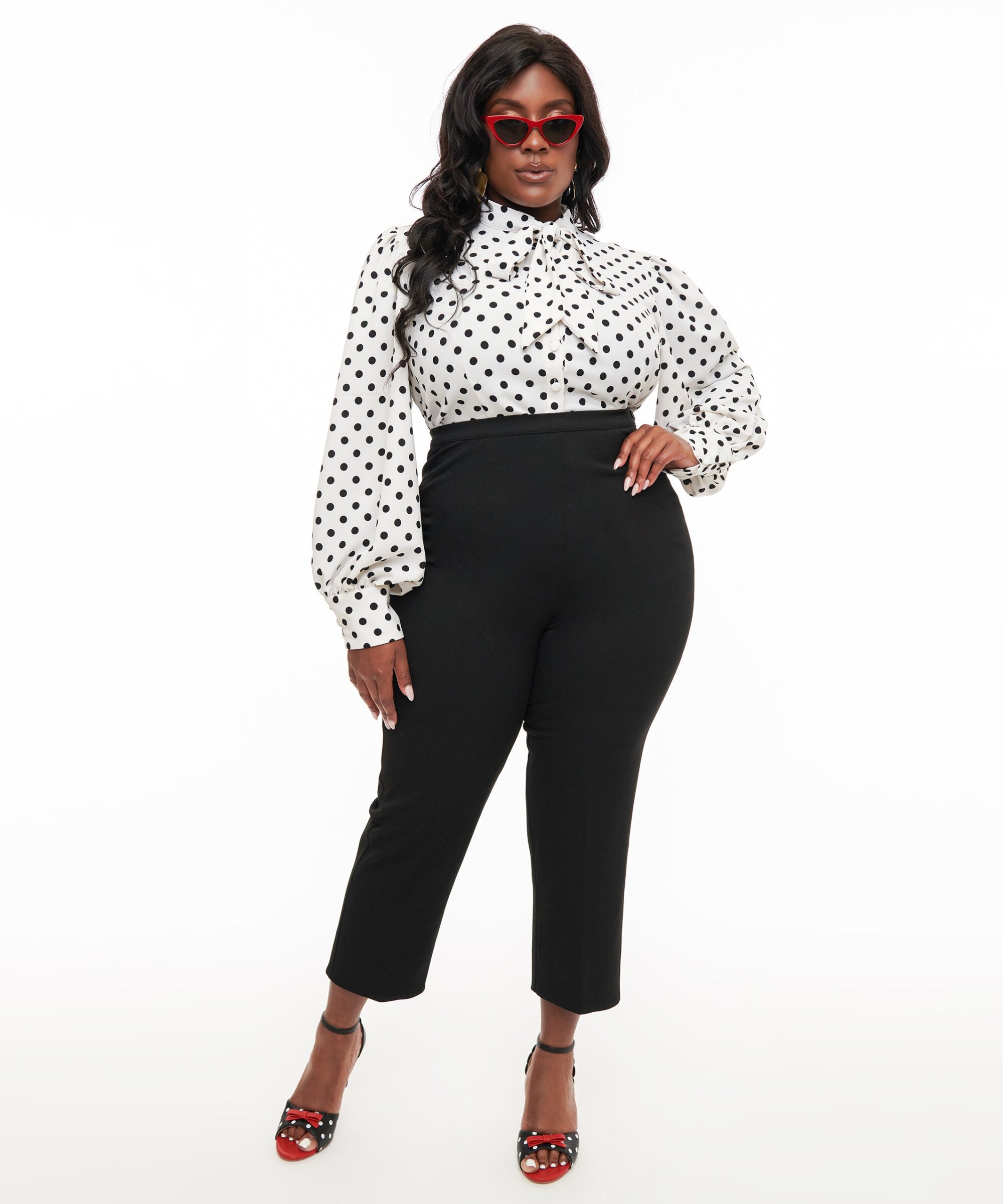 Collectif Plus Size 1950s Black Nora Capri Pants